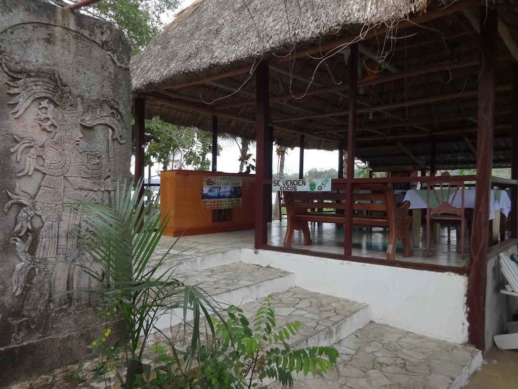 Hotel Santa Barbara Tikal Flores Bagian luar foto